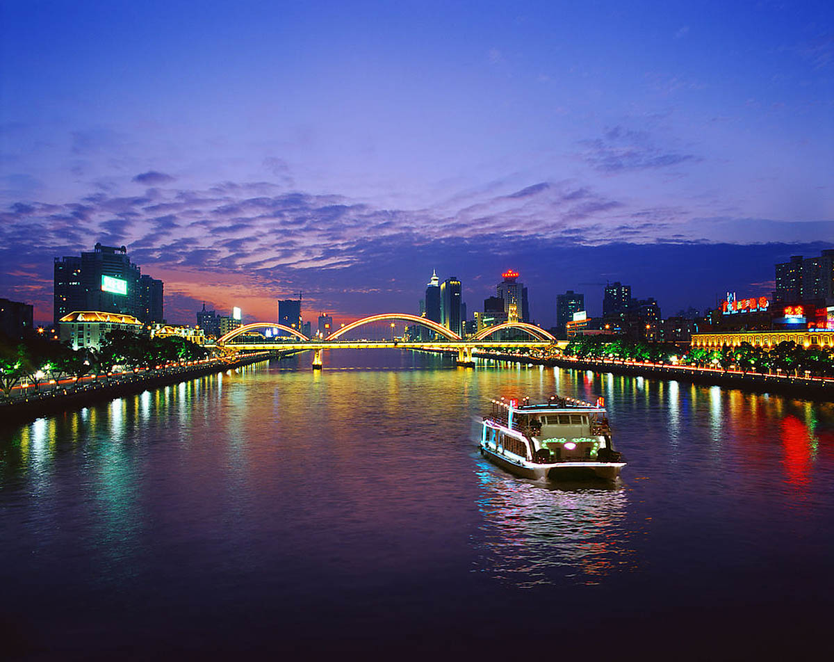 Ночные круизы по жемчужной реке в гуанчжоу