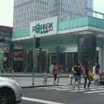 East baotai Shopping Plaza - Гуанчжоу
